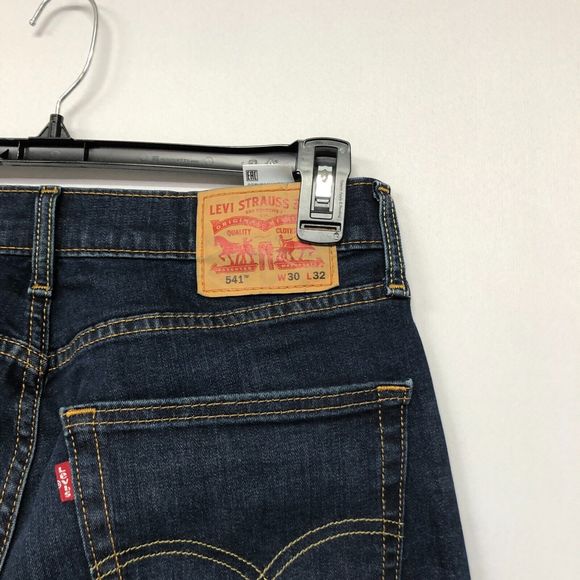 Levi's 541 Athletic Taper Fit Jeans Men Size 30x32 Dark Blue Denim B195 -5 - Picture 12 of 16